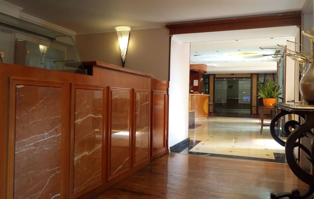 Castelli Hotel 3*